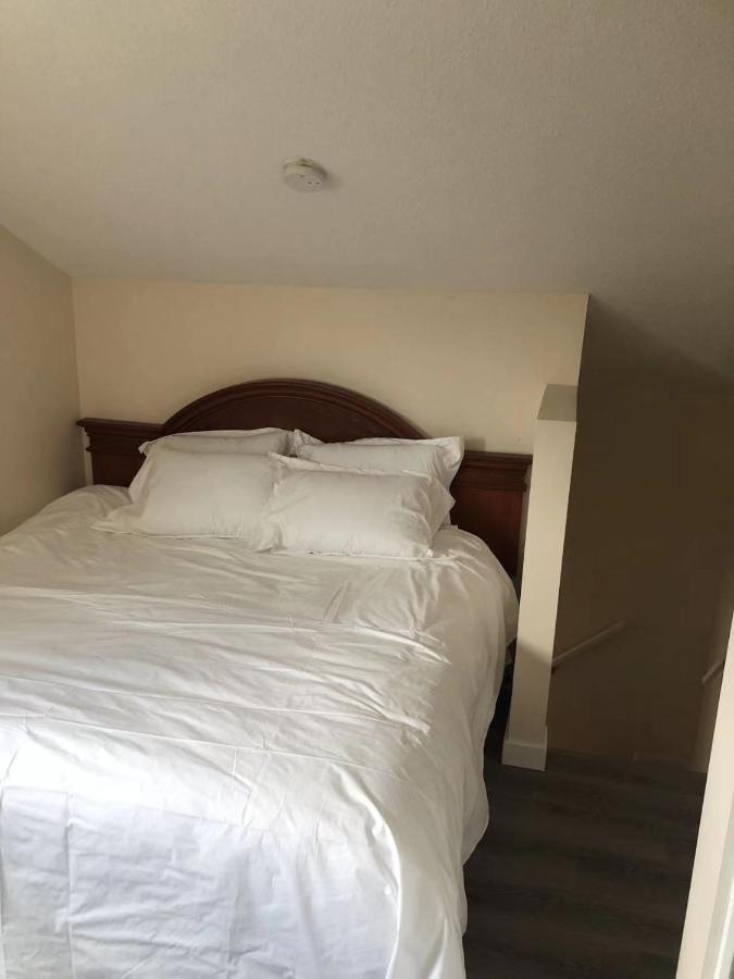 Apartament Unit #302 Mountain View 2 Beds In Dt Canmore Zewnętrze zdjęcie