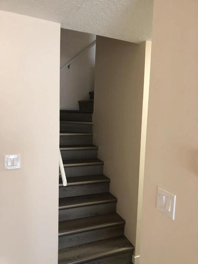 Apartament Unit #302 Mountain View 2 Beds In Dt Canmore Zewnętrze zdjęcie